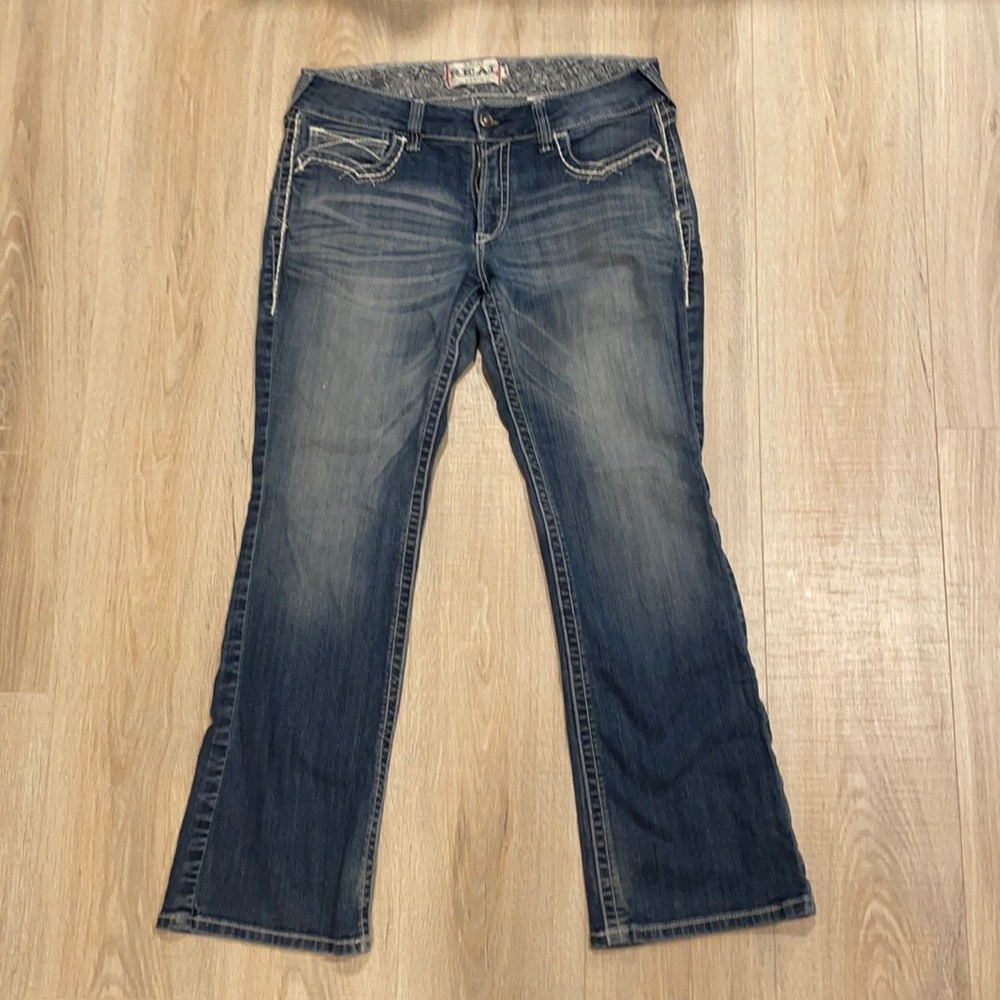 Ariat REAL bootcut jeans size 31 short.